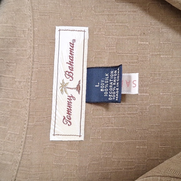 Tommy Bahama Mens Embroidered Silk Shirt Sz L - Picture 4 of 4